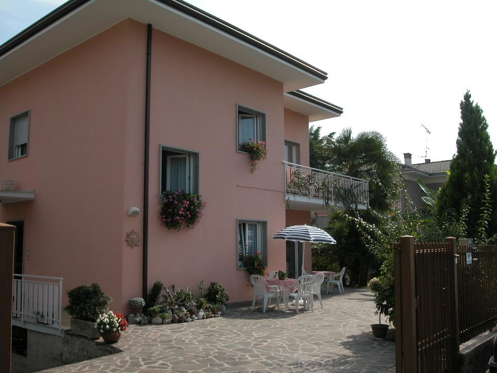 Rosa Apartment *